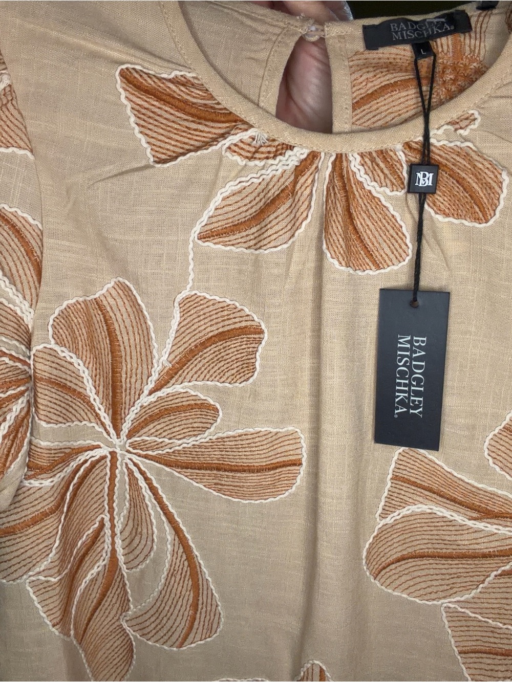 NWT Badgley Mischka Embroidered Floral Tie-Sleeve Top Size L - Picture 3 of 7